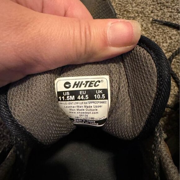 Hi-Tec mens boots size 11.5 - Picture 2 of 5